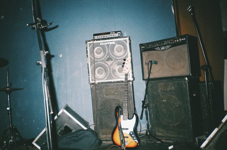 4×12 Gitarrenbox auf einer Bühne